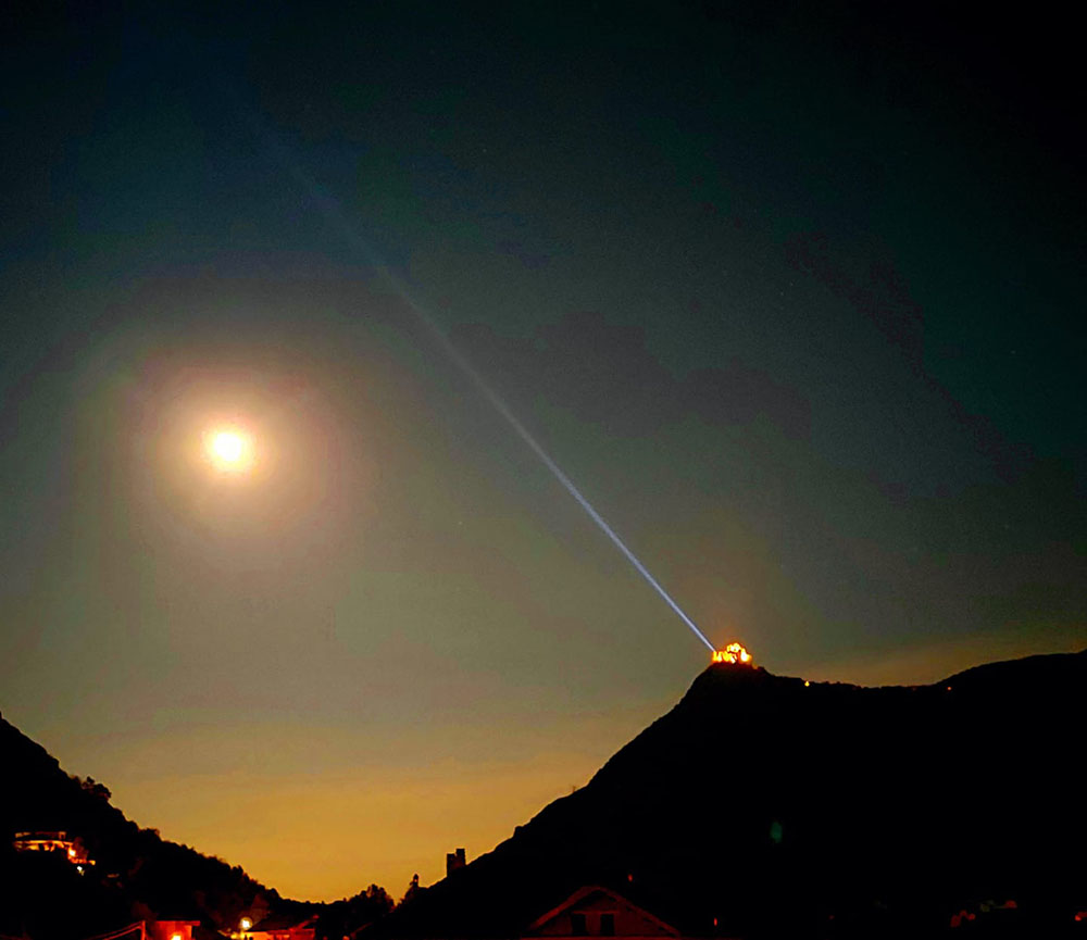 Arriva la luna che saprà evitare la spada dell'Arcangelo Gabriele - Vincenzo Bonaudo